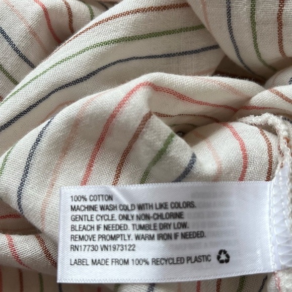 Universal Thread Multicolor Striped Button Down Shirt Classic Fit Medium - Picture 5 of 7